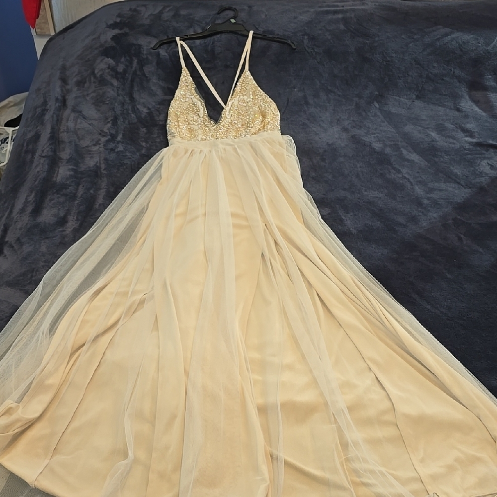 Luxxel Yellow Plunge Backless Sundress